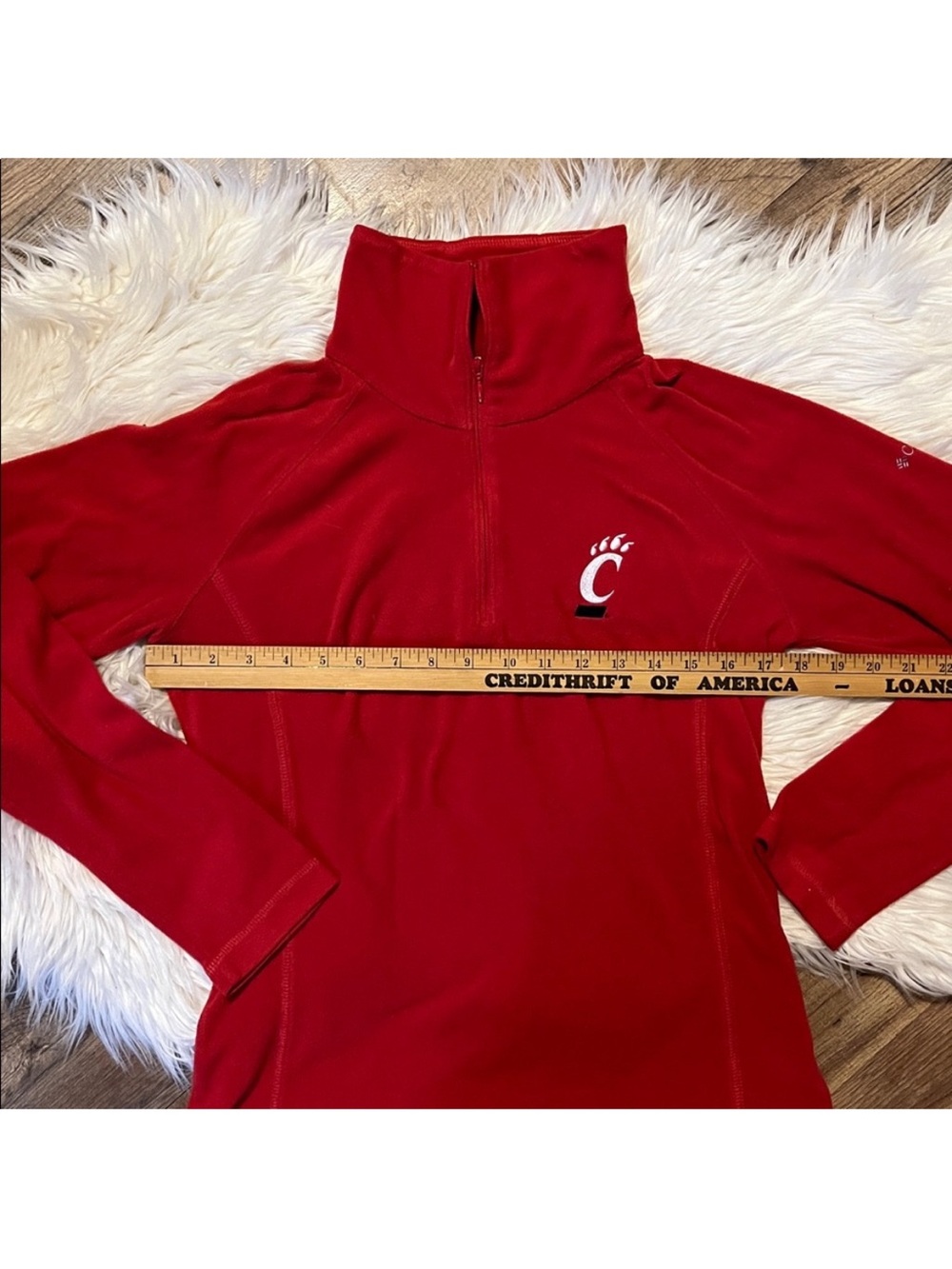Columbia Women's Small Cincinnati Bearcats Red Half Zip Fleece | Cozy Pullover - Picture 8 of 8